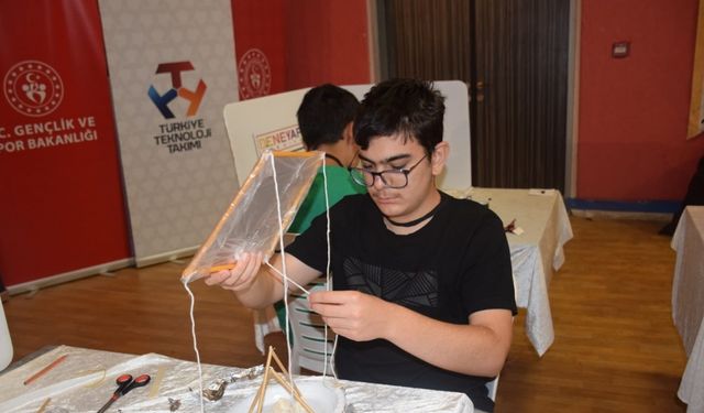 Afyonkarahisar Gençlik Merkezleri Teknofest’te büyük başarısı