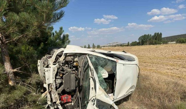 Afyonkarahisar’da otomobil devrildi 8 yaralı