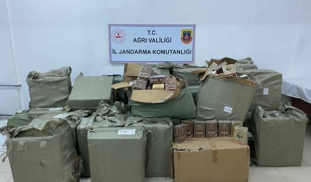 Ağrı’da 1 milyon 600 bin liralık kaçak mal ve uyuşturucu ele geçirildi