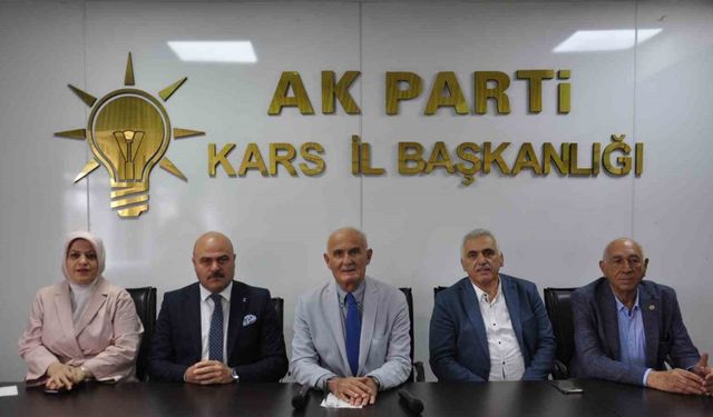 AK Parti Genel Başkan Yardımcısı Yılmaz , Kars’ta basınla buluştu