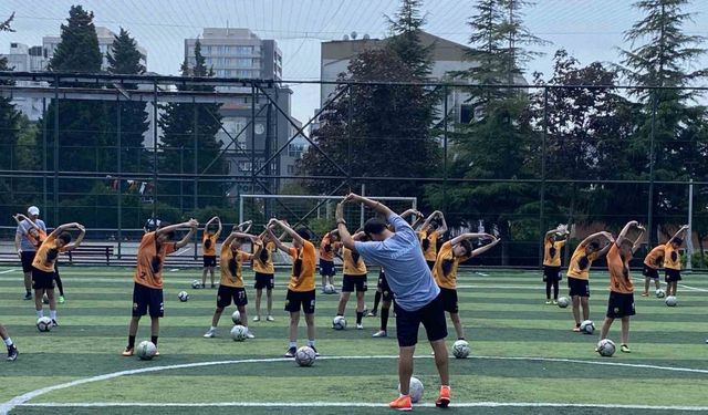 Bahçelievler’deki amatör spor kulüpleri, CHP’li meclis üyelerinin aldığı karara tepki gösterdi