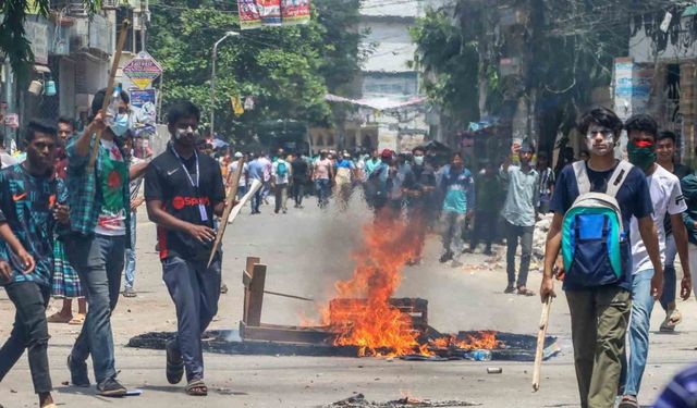 Bangladeş’teki protestolarda can kaybı 105’e yükseldi