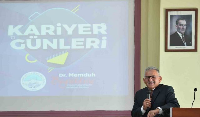 Başkan Büyükkılıç, YKS’yi kazanan öğrencileri Kayseri’ye davet etti