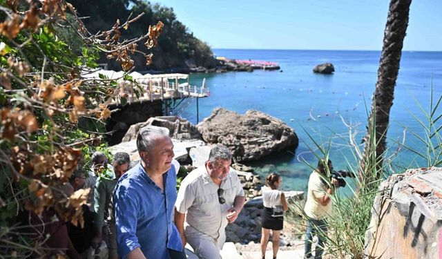 Başkan Uysal: “Bambus plajı Antalya’nın”