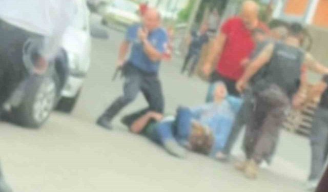 Başkent’te 3 kişiyi bıçakla yaralayan saldırgan vurularak etkisiz hale getirildi