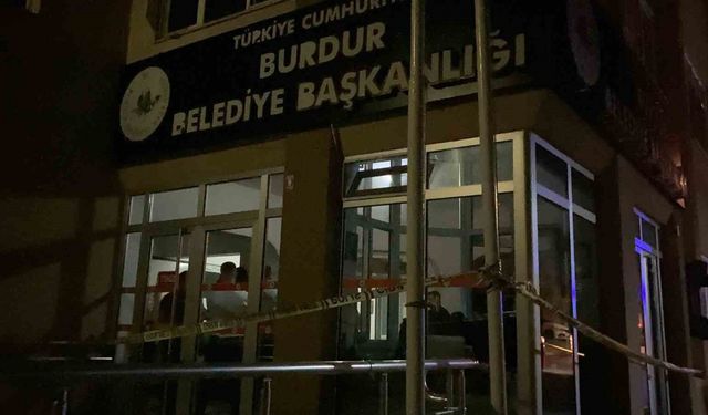 Burdur Belediyesi güvenlik görevlisi nöbet değişimine gelen arkadaşı tarafından ölü bulundu