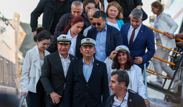 CHP Genel Başkanı Özel deniz otobüsünün ilk seferi ile Bodrum’da