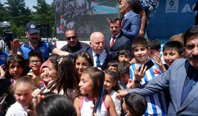 Çocuklar Erzurum’da yaz okuluna koştu