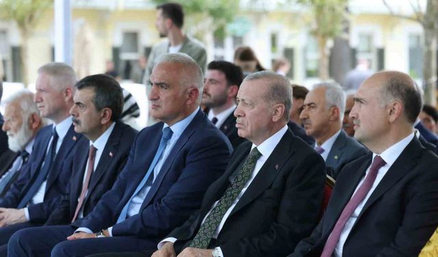 Cumhurbaşkanı Erdoğan, "Yıldız Sarayı önümüzdeki ayın sonuna kadar ücretsiz ziyaret edilebilecek"