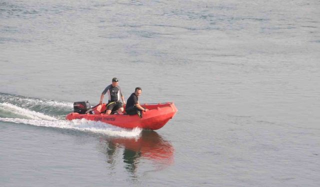 Dicle Nehri’nde can kurtarmak isterken canından oldu