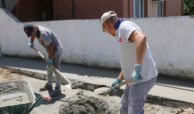 Efeler Belediyesi’nden kaldırım düzenlemesi