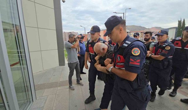 Eski muhtarı öldüren yeni muhtar ve oğlu tutuklandı