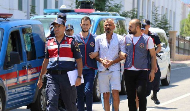 Evinde ölü bulunan yaşlı kadının oğlu, 3 ay sonra cinayet şüphelisi olarak tutuklandı