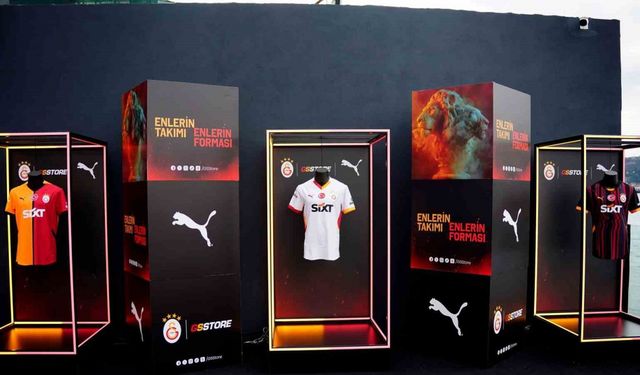 Galatasaray’da yeni sezon formaları tanıtıldı