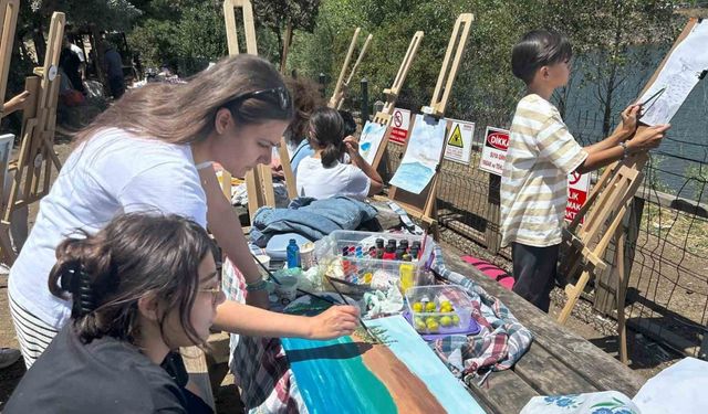 Gençler Türkiye’nin ilk milli parkını resmetti