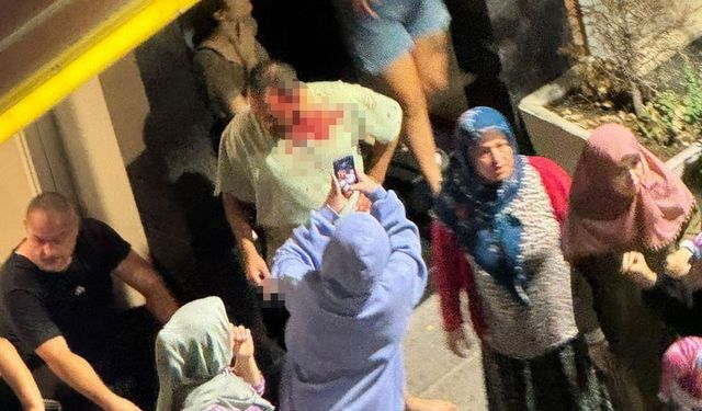İstanbul’da ortalığın karıştığı ’miras kavgası’ kamerada: Aileler birbirine girdi, 3 kişi yaralandı