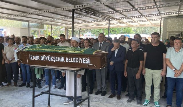 İzmir’deki orman yangınında ölen 3 kişi toprağa verildi