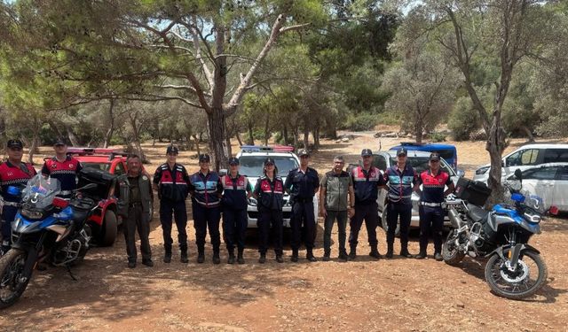 Jandarma atık camları topladı, farkındalık oluşturdu