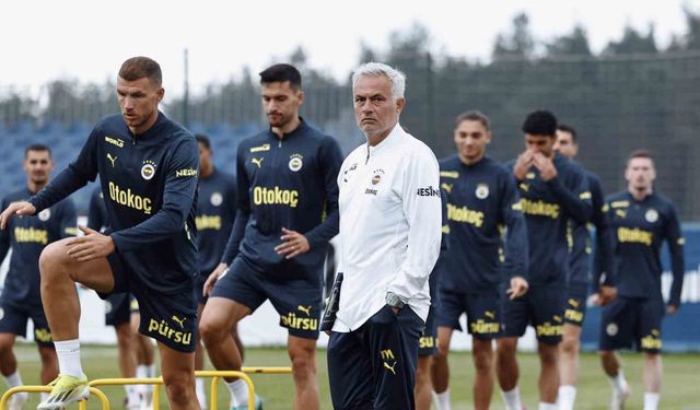Jose Mourinho, sistemini Fenerbahçe’ye işliyor