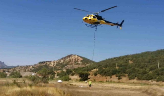 Maden arama helikopteri Tunceli’de acil iniş yaptı