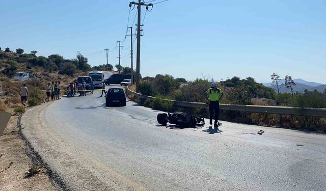 Otomobil ve motosiklet kafa kafaya çarpıştı: 1 ölü