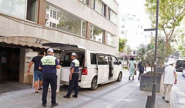 Şişli’de kaldırım işgali bitiyor: 60 araca toplam 58 bin 620 lira ceza