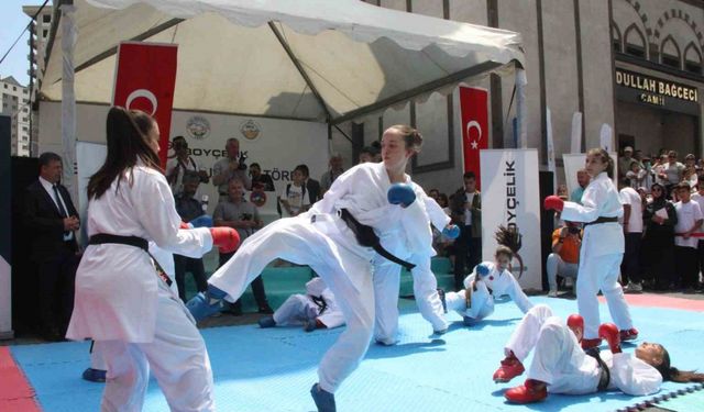 Vali Çiçek: “ERVA Spor Okulları projesi Kayseri’nin kendi içerisinden çıktı ve bütün Türkiye’ye yayılıyor”