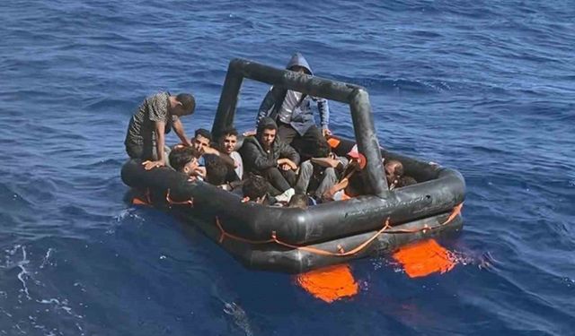 Yunanistan, 60 düzensiz göçmen ve 11 çocuğu ölüme itti