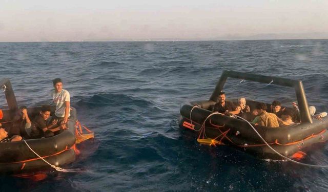 Yunanistan’ın geri ittiği 17 düzensiz göçmen ve 13 çocuk kurtarıldı