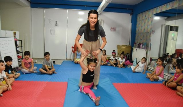 Yunusemre Yaz Spor Spor Okulu’nda cimnastik rüzgarı