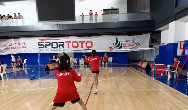 Yunusemreli badmintoncular Youth Open 2024’te Manisa’nın gururu oldu