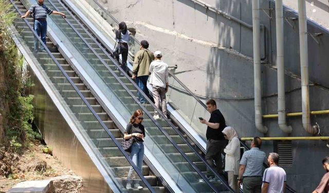 Yürüyen merdivenler tekrar Bursalıların hizmetinde