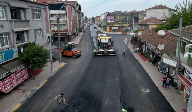 Akyazı’nın en stratejik güzergahı sil baştan yenileniyor