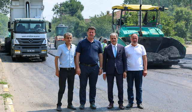 Başkan Alemdar Akyazı’da çalışmaları yerinde inceledi: “Asfalt atağımız sürecek”