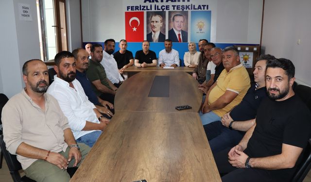 Milletvekili Kaya, Ferizli'de esnaf ve vatandaşlarla buluştu