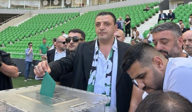 Sakaryaspor'da beklenen açıklama geldi!