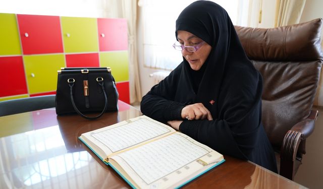 15 Temmuz şehidinin annesi oğlunun adını taşıyan camide Kur'an-ı Kerim eğitimi veriyor