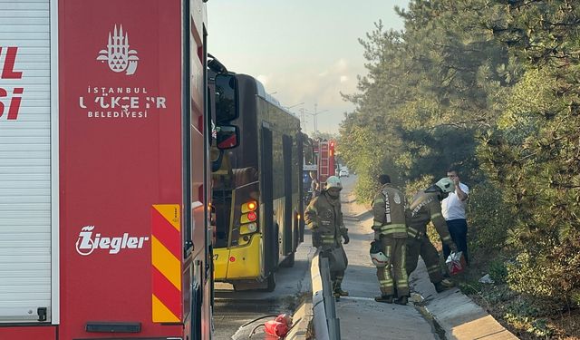 Beykoz’da İETT otobüsünde çıkan yangın söndürüldü