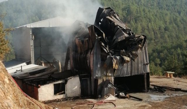 Bursa'da maden ocağının vinç kulesinde çıkan yangın söndürüldü