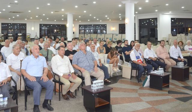 Karamürsel'de "Srebrenitsa ve Gazze" paneli düzenlendi