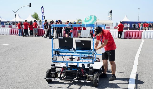 TEKNOFEST Robotaksi yarışması başladı