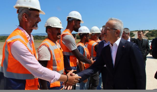 Ulaştırma ve Altyapı Bakanı Uraloğlu, Kırklareli'nde yapımı süren projeleri inceledi