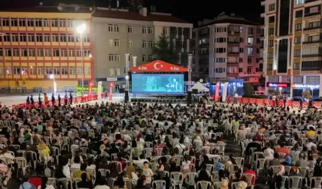 Açık hava sinema kapalı gişe oynuyor!