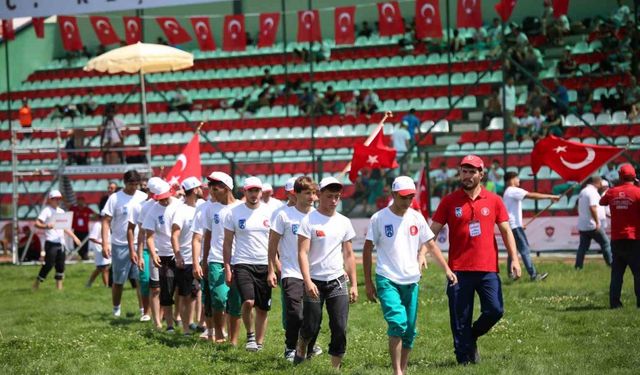 1. Geleneksel Taha Akgül Karakucak Güreşleri başladı