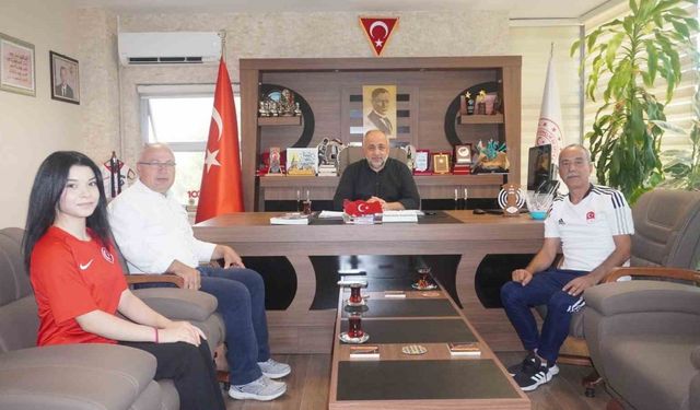 Afyonkarahisarlı karateci Sultan Sarıgül Dünya Şampiyonası için kampa katılıyor