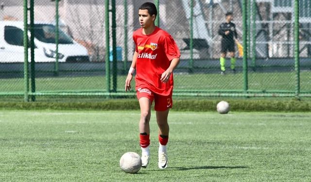 Aras Çelik’e U-15 milli takımından davet