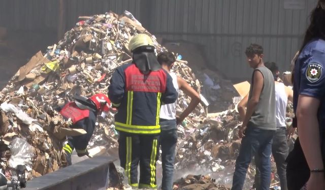 Avcılar’da kağıt geri dönüşüm deposunda korkutan yangın