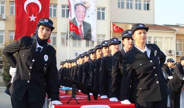 Aydın Polis Okulu, ilk kadın mezunlarını verdi