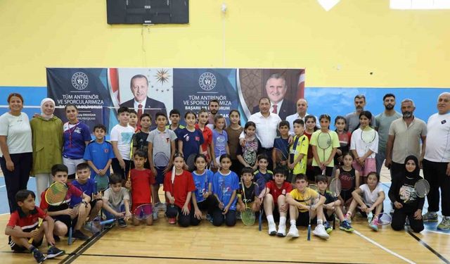 Badminton Gelişim Kampı Ağrı’da başladı