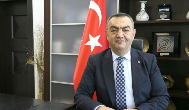 Başkan Büyüksimitci: “30 Ağustos 1922’de yazılan kahramanlık destanı asla unutulmayacak”